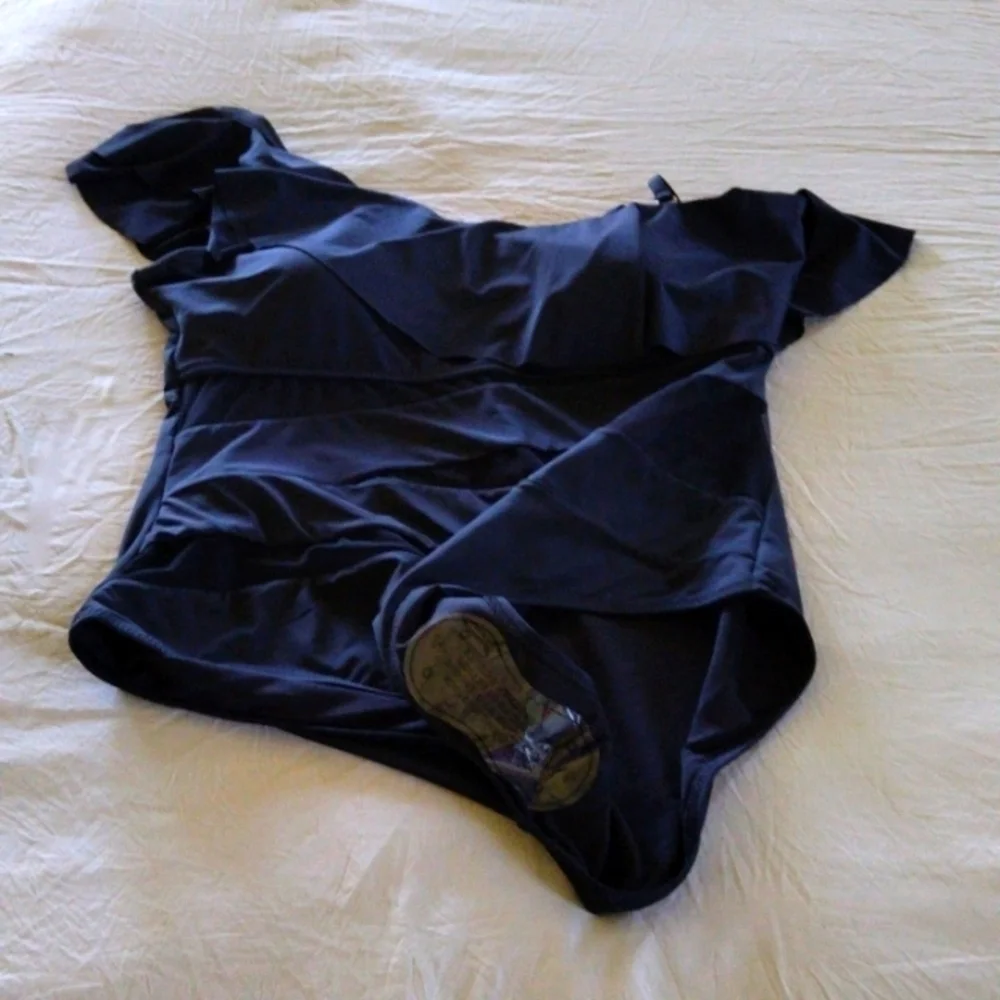 NWT Ladies Swimsuit - Picture 11 of 13